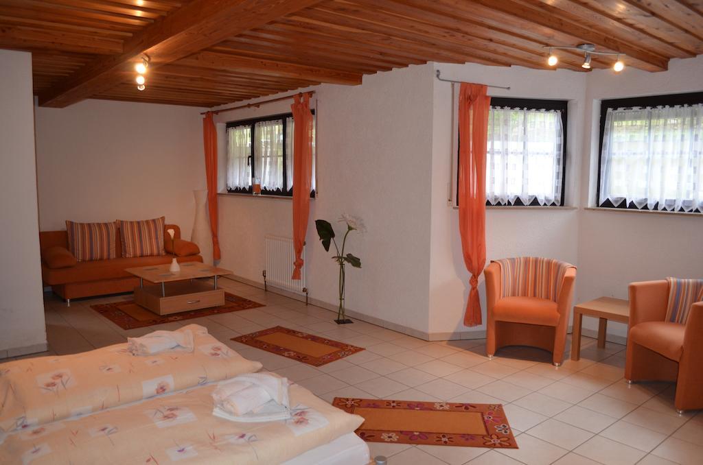 Hotel Restaurant Waldschloessel Speyerbrunn Room photo